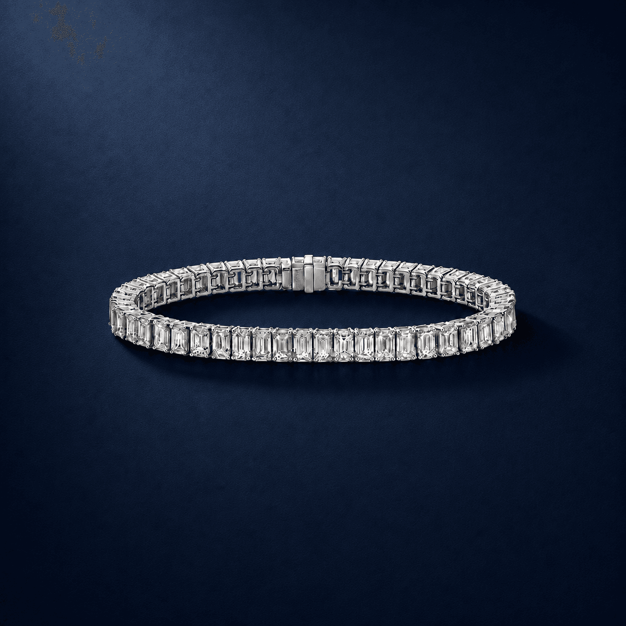 Теннисный браслет эмеральд
